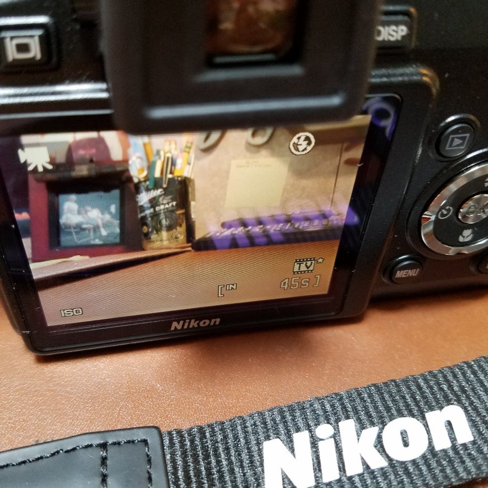 Nikon - Picture 7 of 7